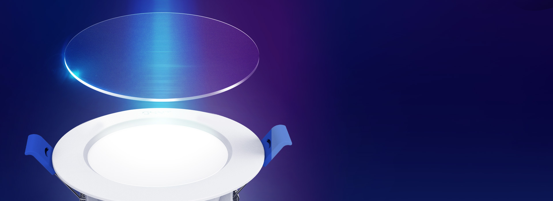 講究舒適：出光均勻柔和 正泰十亮系列筒...