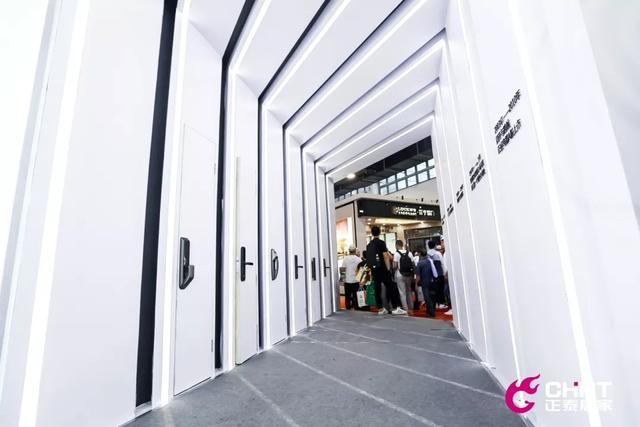 第十屆門博會(huì)：正泰智能鎖引領(lǐng)“智·簡(jiǎn)生活”風(fēng)向潮