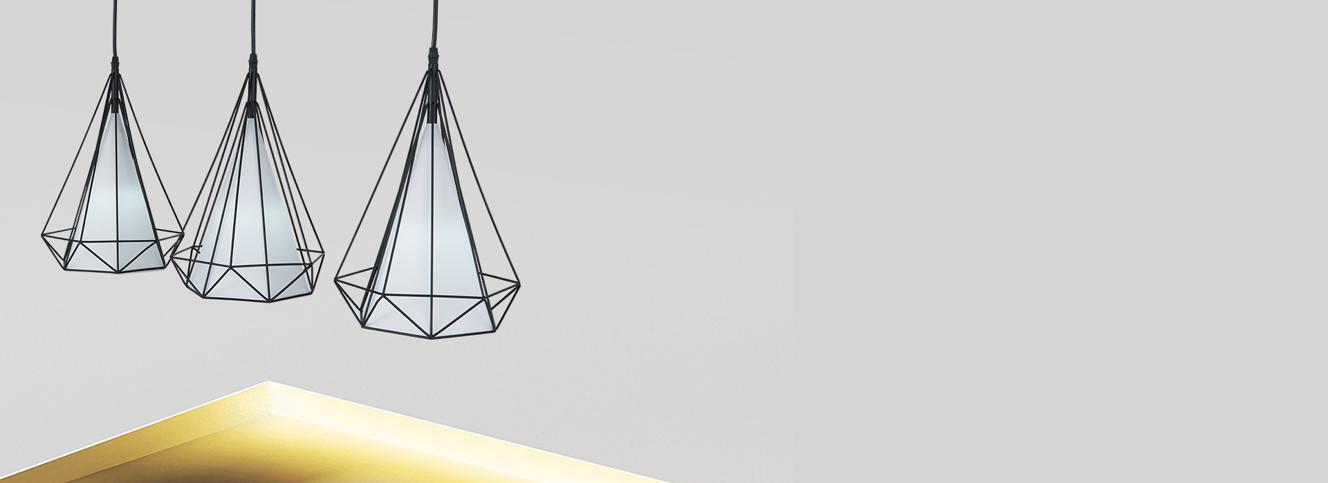 手工匠心焊接，打磨出穩(wěn)固結(jié)構(gòu) 一根根鐵...