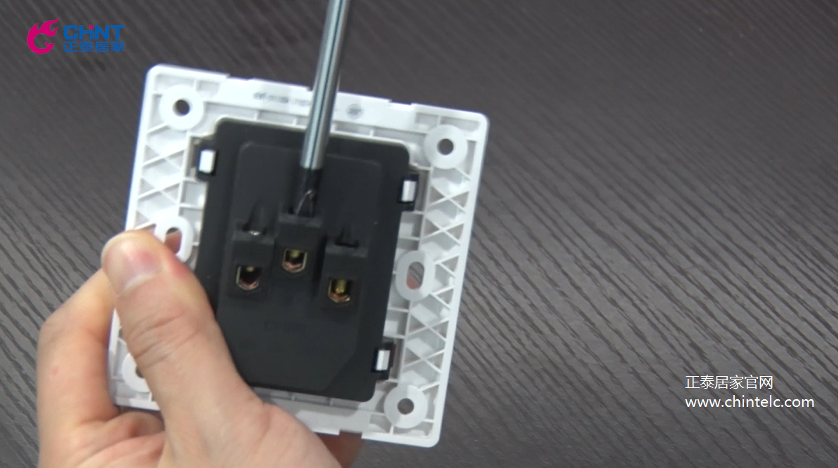 五孔插座怎么接線？五孔插座接線圖示2