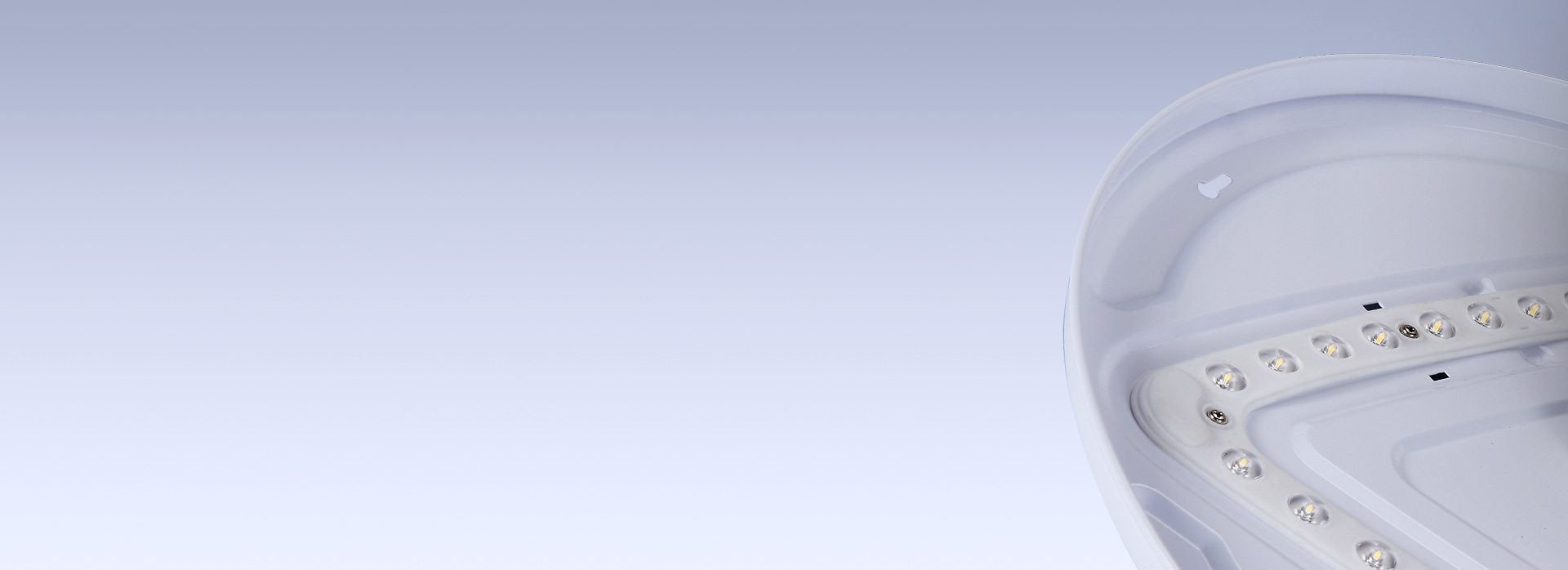 五金底盤，結實耐用壽命長 正泰照明吸頂...