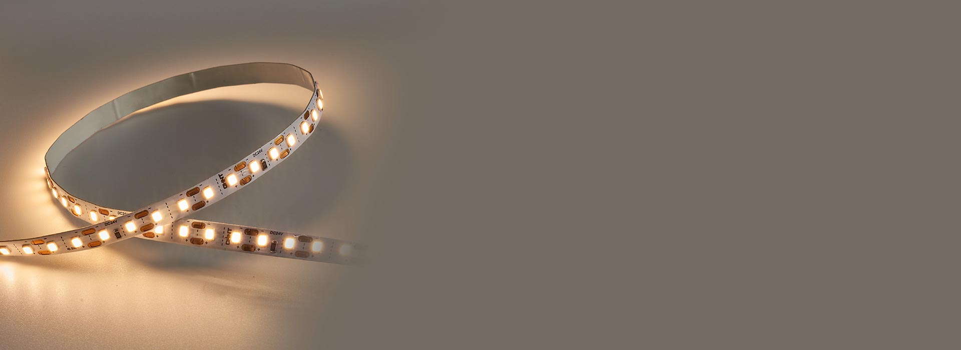 1000lm/m大光通 120珠/m，...